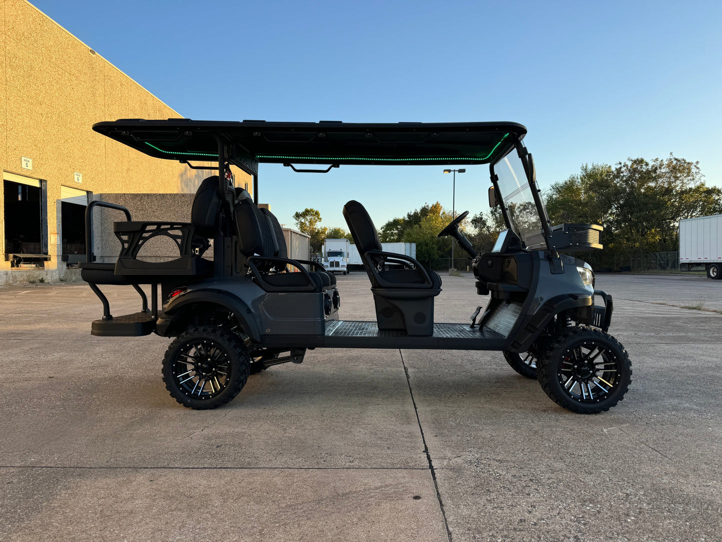 TrailMaster TBM X6 6-seater Electric Golf Cart, 5kW Lithium Battery